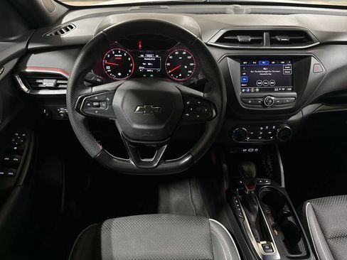 Used 2021 Chevrolet TrailBlazer RS FWD image 11