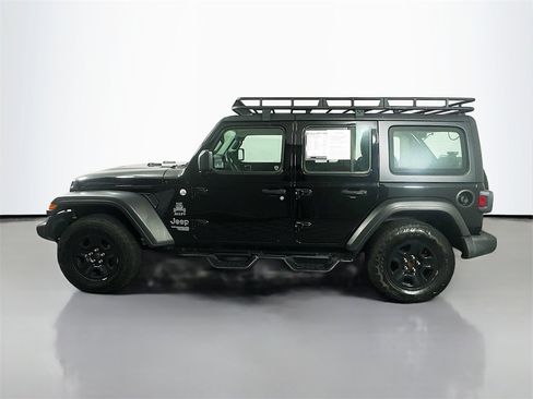 Used 2020 Jeep Wrangler Unlimited Sport image 4