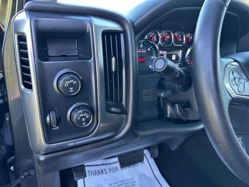 Used 2018 Chevrolet Silverado 1500 LT w/ LPO, Black Pack AWD/4WD image 14