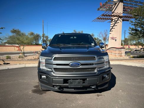 Used 2018 Ford F150 Platinum w/ Equipment Group 701A Luxury image 8