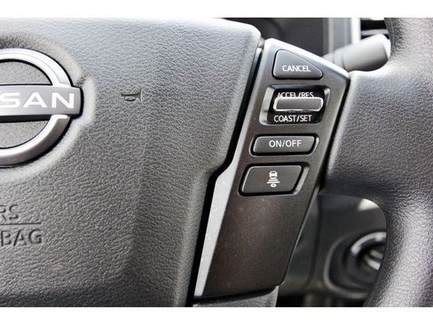 Used 2024 Nissan Frontier SV w/ Technology Package AWD/4WD image 14