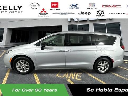 Certified 2024 Chrysler Pacifica Touring-L FWD image 1