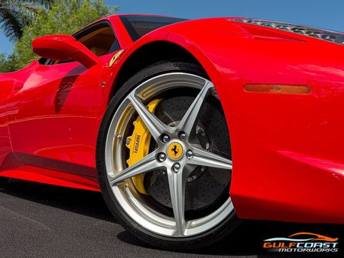 Used 2011 Ferrari 458 Italia Coupe RWD image 72