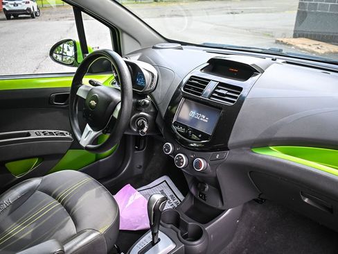 Used 2014 Chevrolet Spark LT FWD image 17