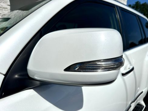 Used 2012 Lexus GX 460 w/ Comfort Plus Pkg image 16