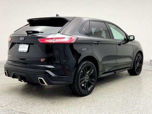 Used 2019 Ford Edge ST w/ Equipment Group 401A image 5