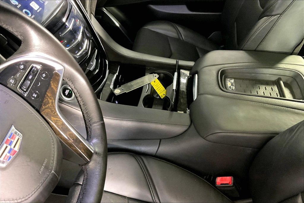 Used 2016 Cadillac Escalade Platinum AWD/4WD image 16