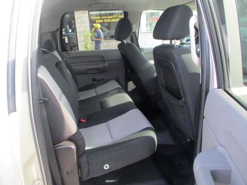 Used 2007 Chevrolet Silverado 2500 W/T image 8