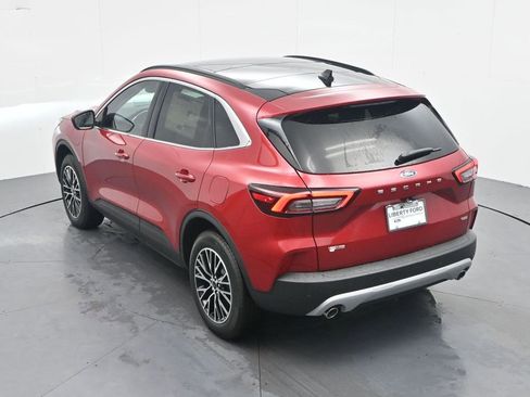 New 2026 Ford Escape SE w/ PHEV Premium Package FWD image 31