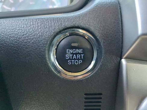 Used 2018 Toyota 4Runner Limited image 32