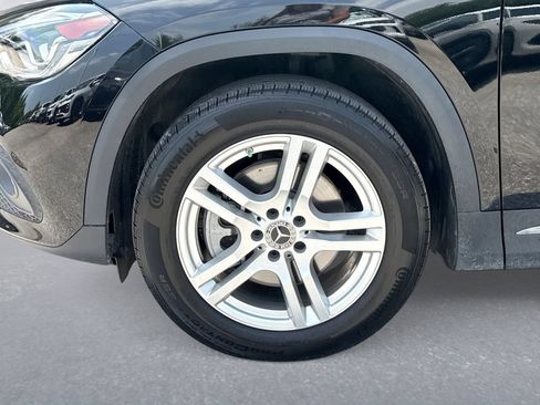 Used 2023 Mercedes-Benz GLA 250 w/ Premium Package image 18