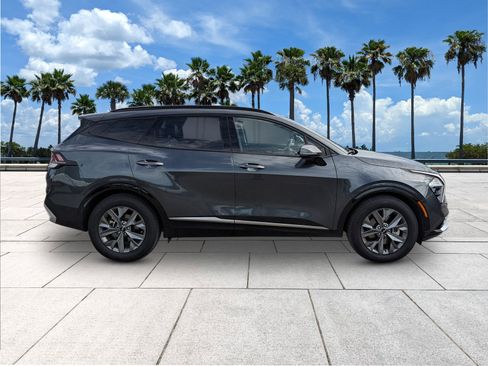 Used 2023 Kia Sportage SX image 9
