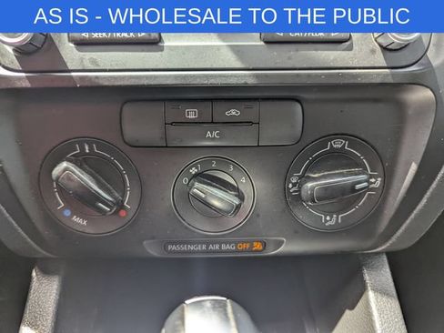 Used 2014 Volkswagen Jetta SE FWD image 14