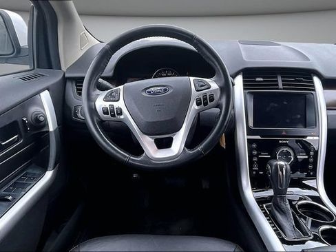Used 2011 Ford Edge Limited FWD image 8