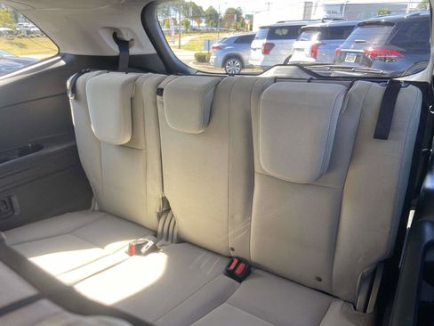 Used 2021 Subaru Ascent Premium w/ Convenience Package image 13