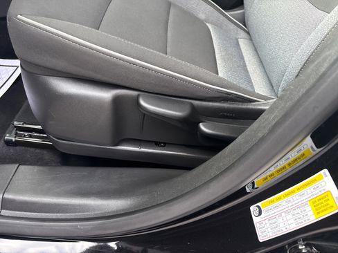 Used 2025 Chevrolet TrailBlazer LT image 18