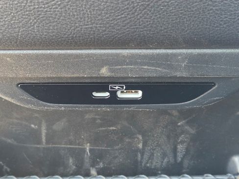 Used 2022 Chrysler Pacifica Touring-L FWD image 16
