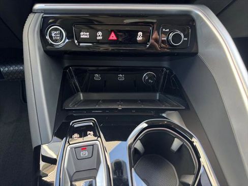 New 2025 Audi Q5 Premium image 19
