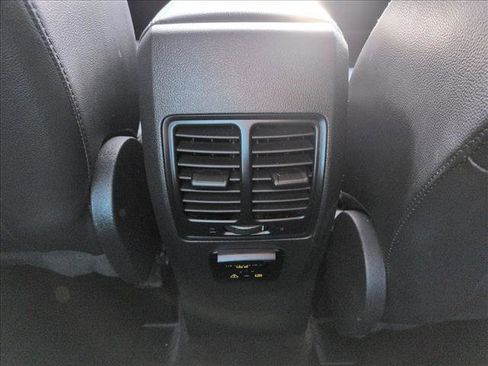 Used 2018 Ford Escape Titanium image 18