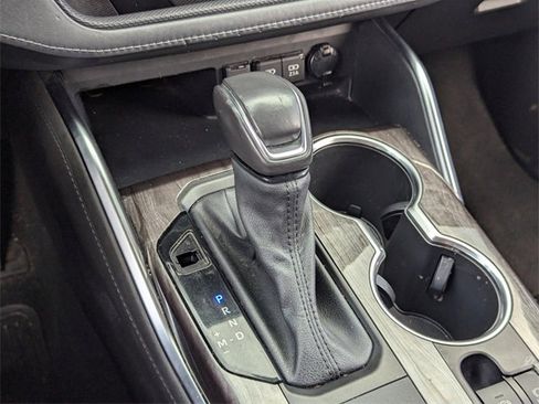 Used 2021 Toyota Highlander Limited image 29