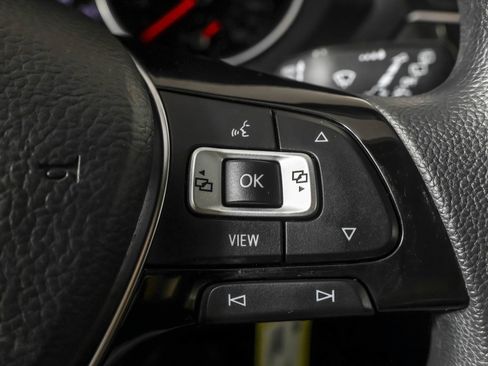 Used 2020 Volkswagen Tiguan S image 27