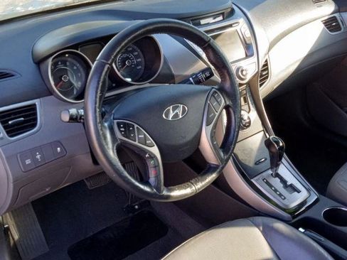 Used 2013 Hyundai Elantra Limited w/ Technology Pkg image 6