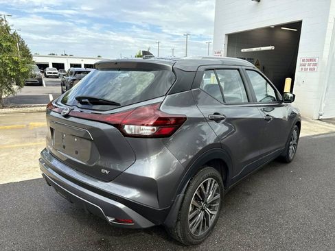 Used 2024 Nissan Kicks SV FWD image 6