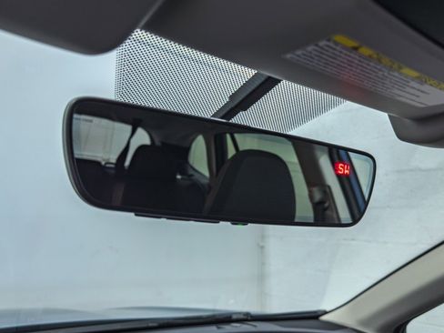 Used 2020 Subaru Outback Premium image 41