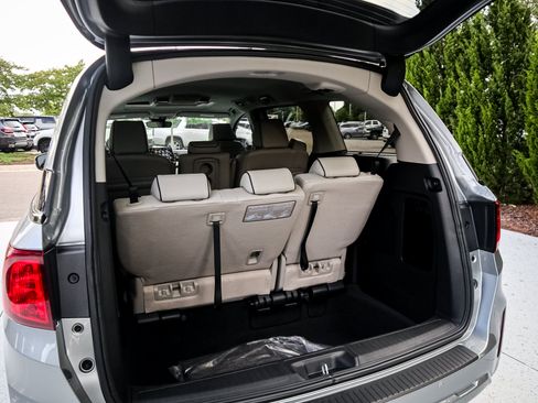 New 2026 Honda Odyssey Touring image 33