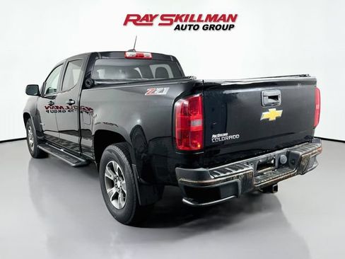 Used 2015 Chevrolet Colorado Z71 AWD/4WD image 5