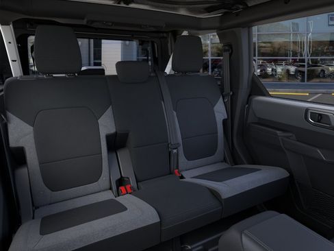 New 2025 Ford Bronco 4-Door AWD/4WD image 12