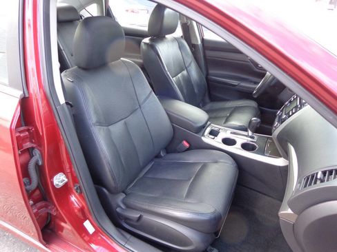 Used 2014 Nissan Altima 2.5 SL w/ Moonroof Package image 10