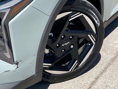 Used 2025 Kia K4 EX image 7