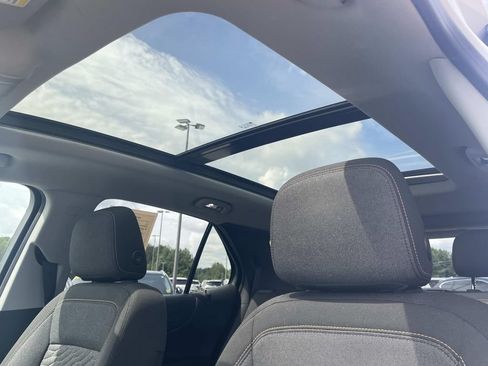 Used 2019 Chevrolet Equinox LT FWD image 19