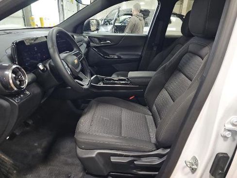 Used 2025 Chevrolet Equinox LT image 7
