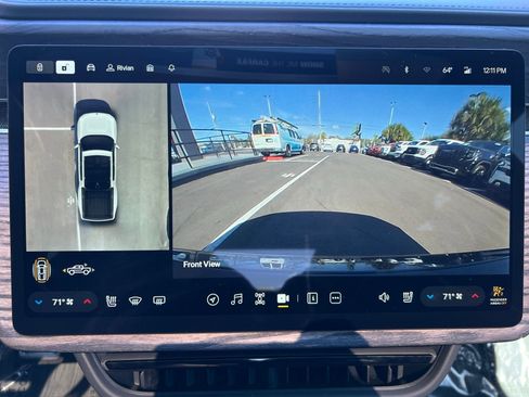 Used 2022 Rivian R1T Adventure image 33