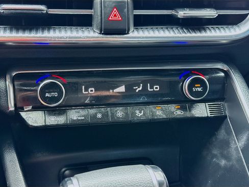 Used 2024 Kia K5 EX image 12