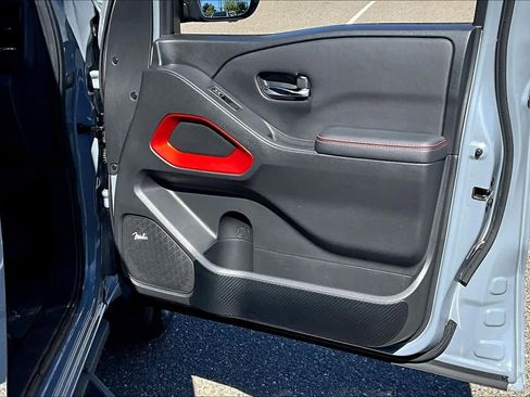 Used 2024 Nissan Frontier PRO-4X w/ Pro Premium Package AWD/4WD image 22