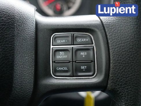 Used 2017 RAM 1500 Express image 22