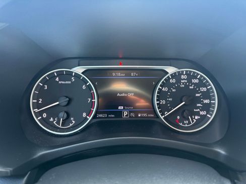 Used 2025 Nissan Sentra SV FWD image 16