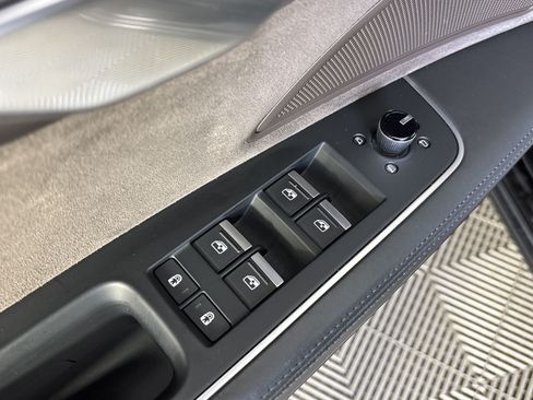 Used 2019 Audi A8 L 3.0T w/ Executive Package AWD/4WD image 27
