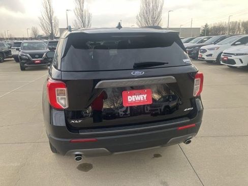 Used 2023 Ford Explorer XLT w/ Equipment Group 202A AWD/4WD image 7