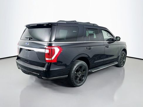 Used 2021 Ford Expedition XLT image 7