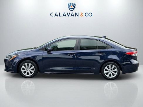 Used 2021 Toyota Corolla LE FWD image 4