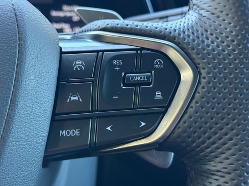 Certified 2026 Lexus TX 500h AWD w/ Technology Package image 32