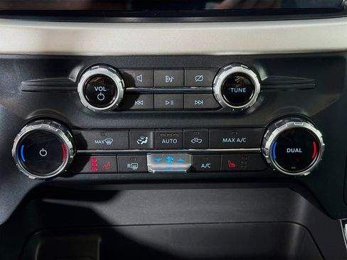 Used 2022 Ford F150 XLT w/ Equipment Group 302A High image 18