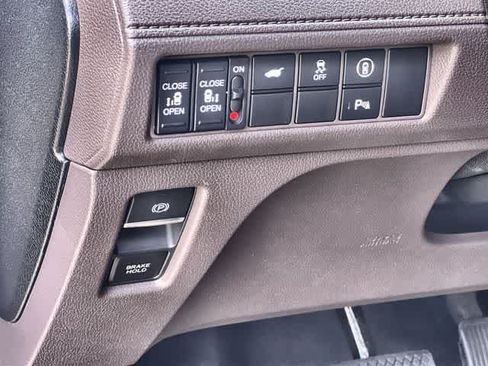 Used 2023 Honda Odyssey Touring image 29