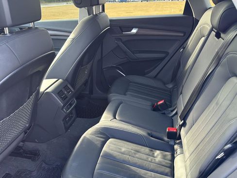 Used 2021 Audi Q5 Premium Plus w/ Premium Plus Package image 26