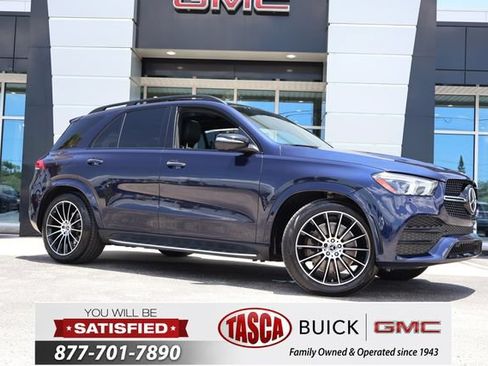 Used 2022 Mercedes-Benz GLE 450 4MATIC w/ Revised AMG Line Exterior image 2