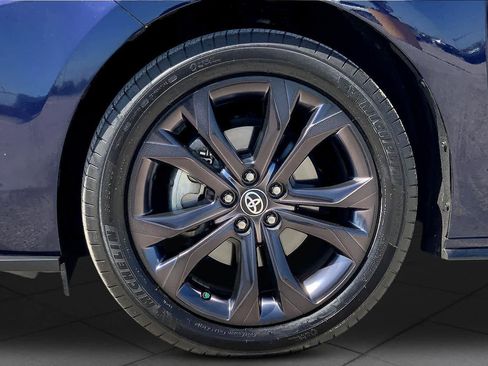 Certified 2024 Toyota Sienna XSE FWD image 11